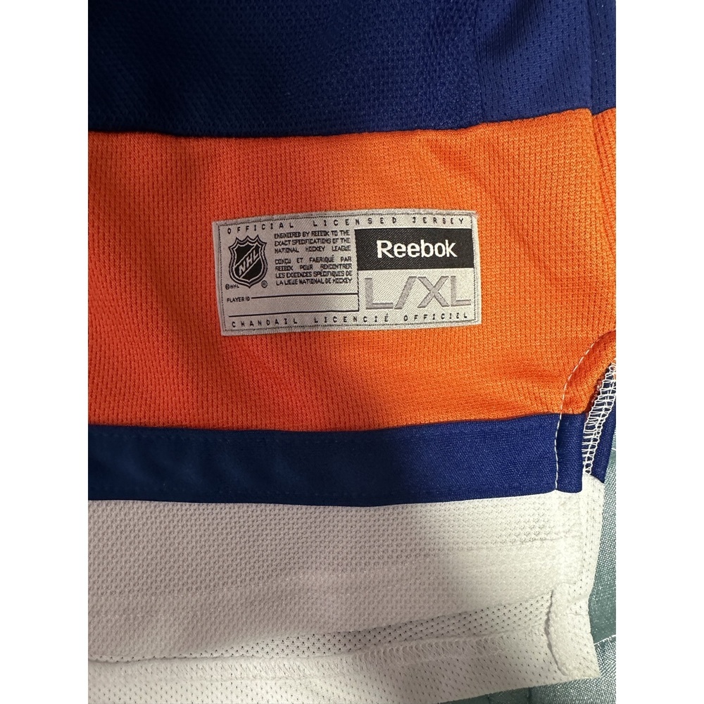 New York Islanders Plain Jersey USED Youth L/XL - Picture 4 of 4